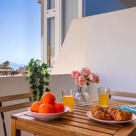 Terraza Luminosa, Céntrico, A 10 Min De La Playa *